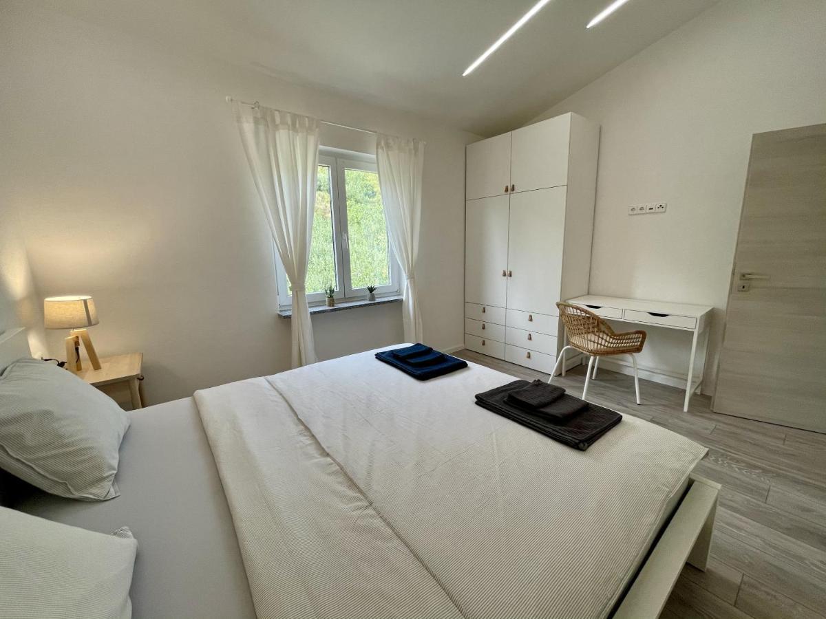 Lambda Holiday Apartments Jesenice  Exterior foto